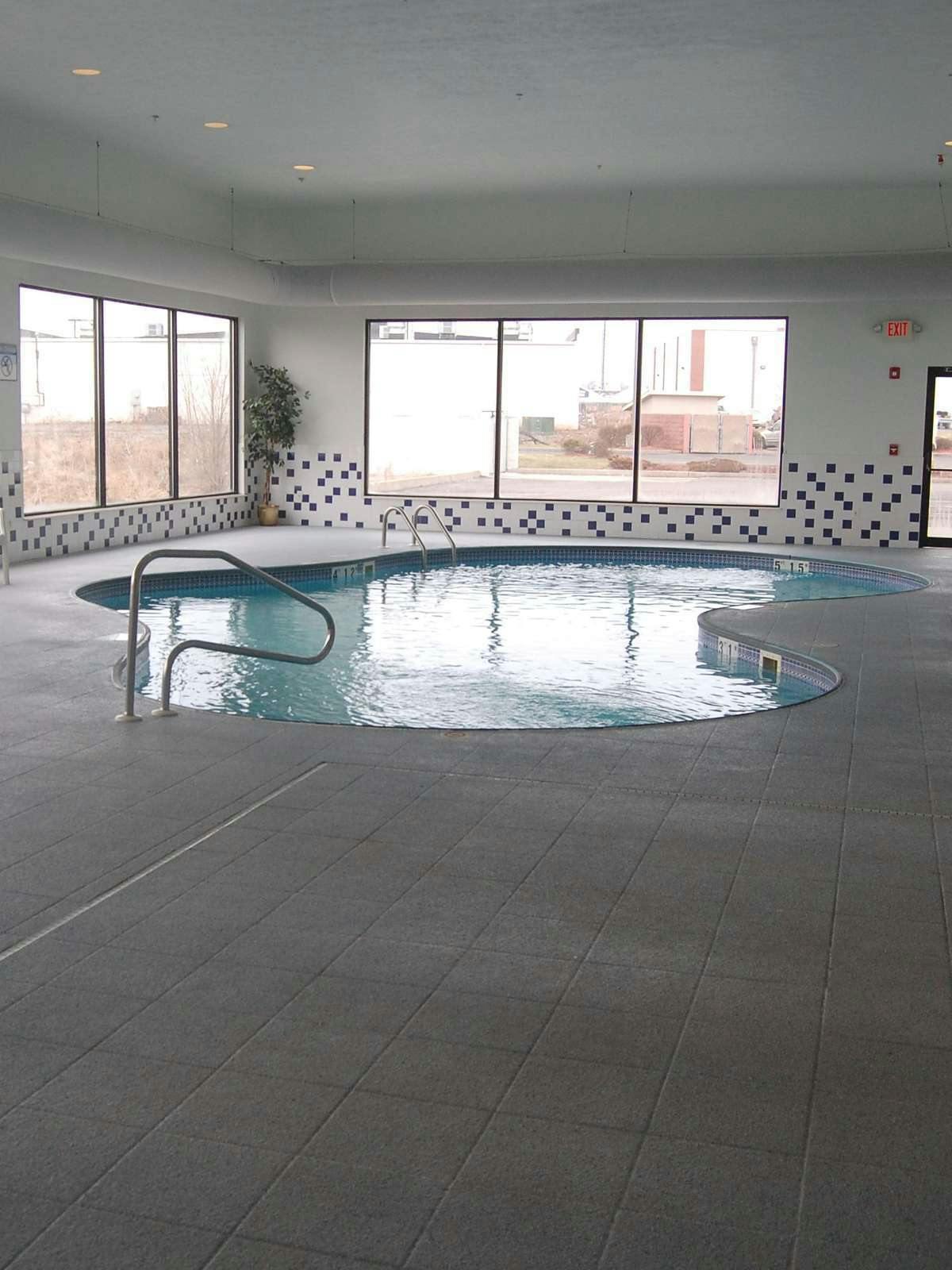 Hotel Holiday Inn Express Morgantown photo 2