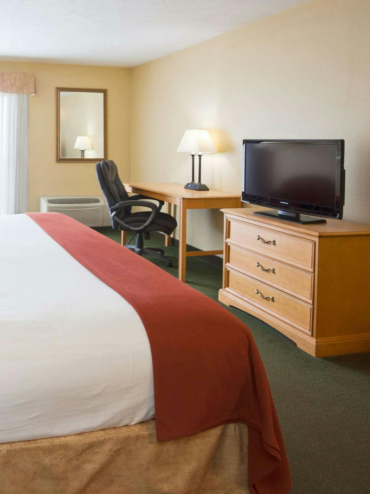 Hotel Holiday Inn Express Munising photo 2