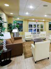 Hotel Holiday Inn Express Myrtle Beach Broadway photo 3