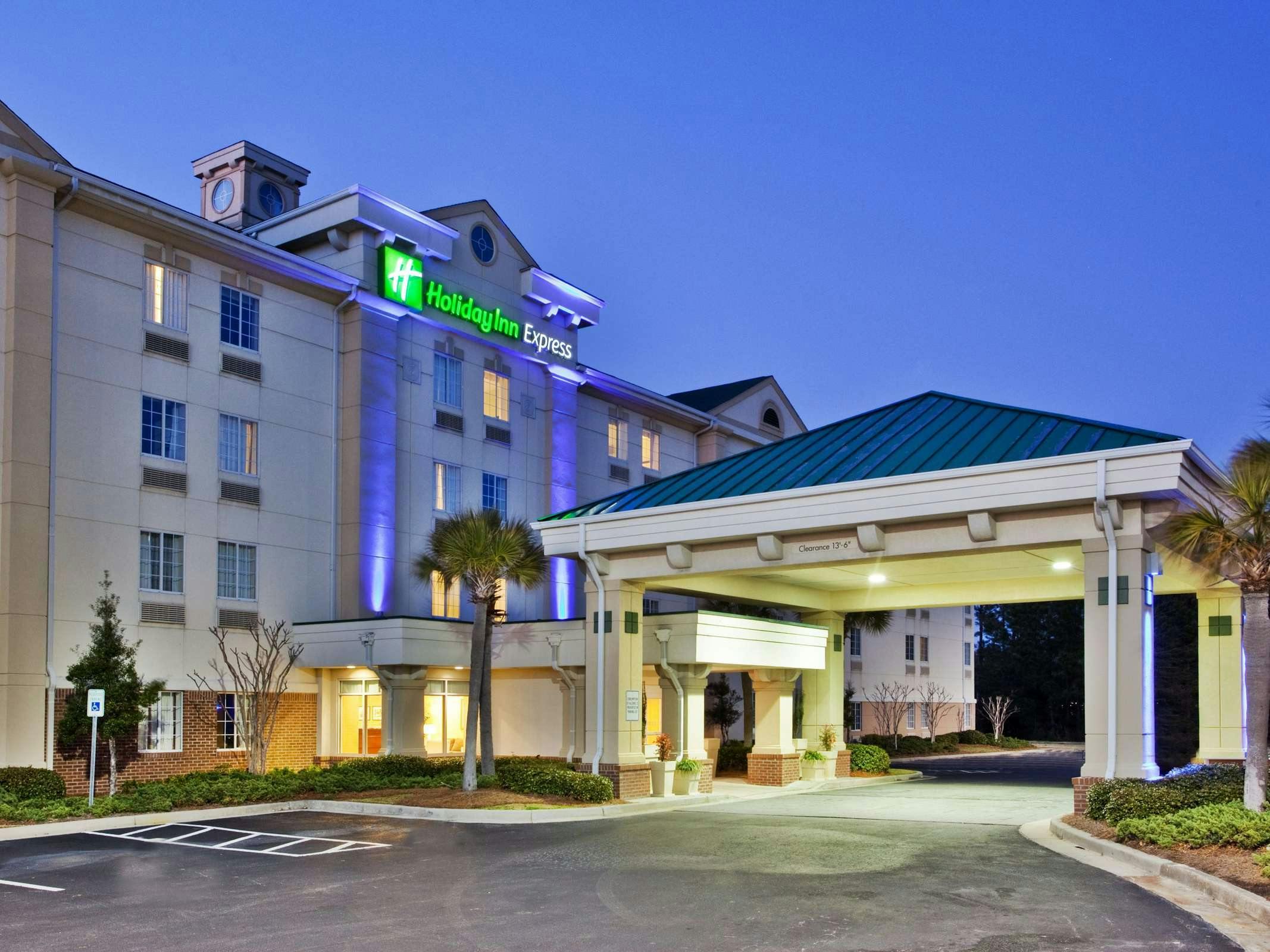 Holiday Inn Express Myrtle Beach Broadway