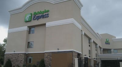 Holiday Inn Express Nashville W I-40 Whitebridge Road