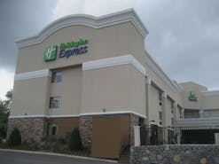 Holiday Inn Express Nashville W I-40 Whitebridge Road