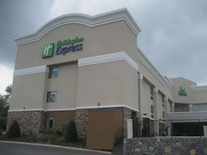 Holiday Inn Express Nashville W I-40 Whitebridge Road