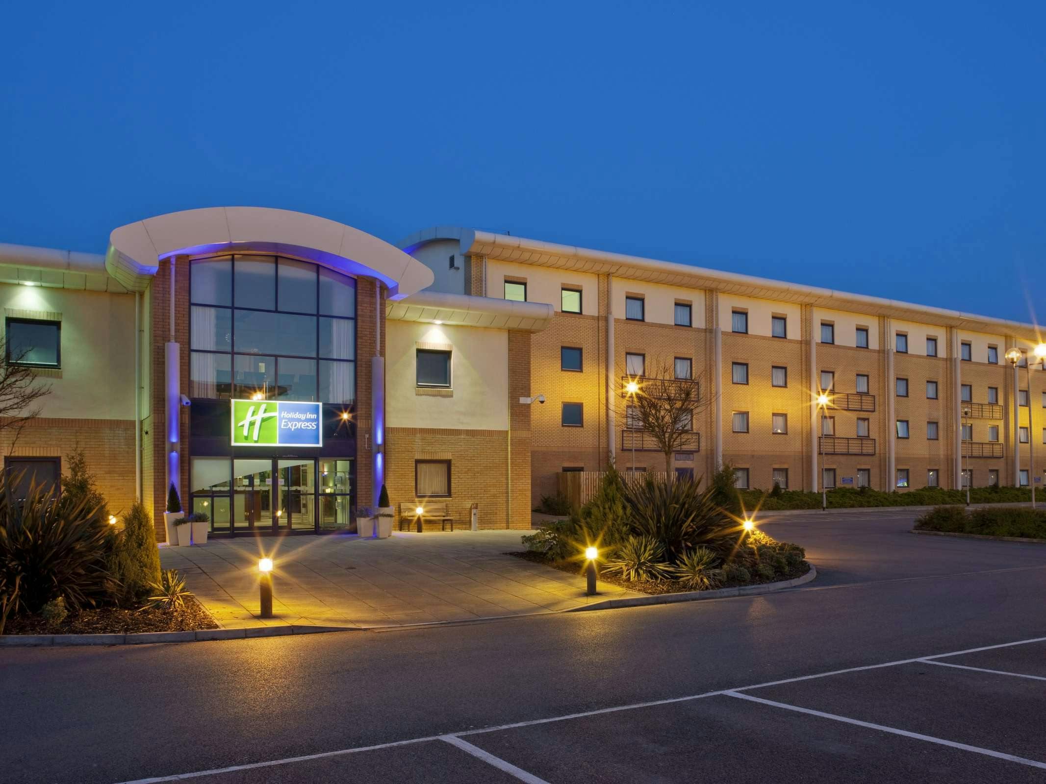 Holiday Inn Express Newport