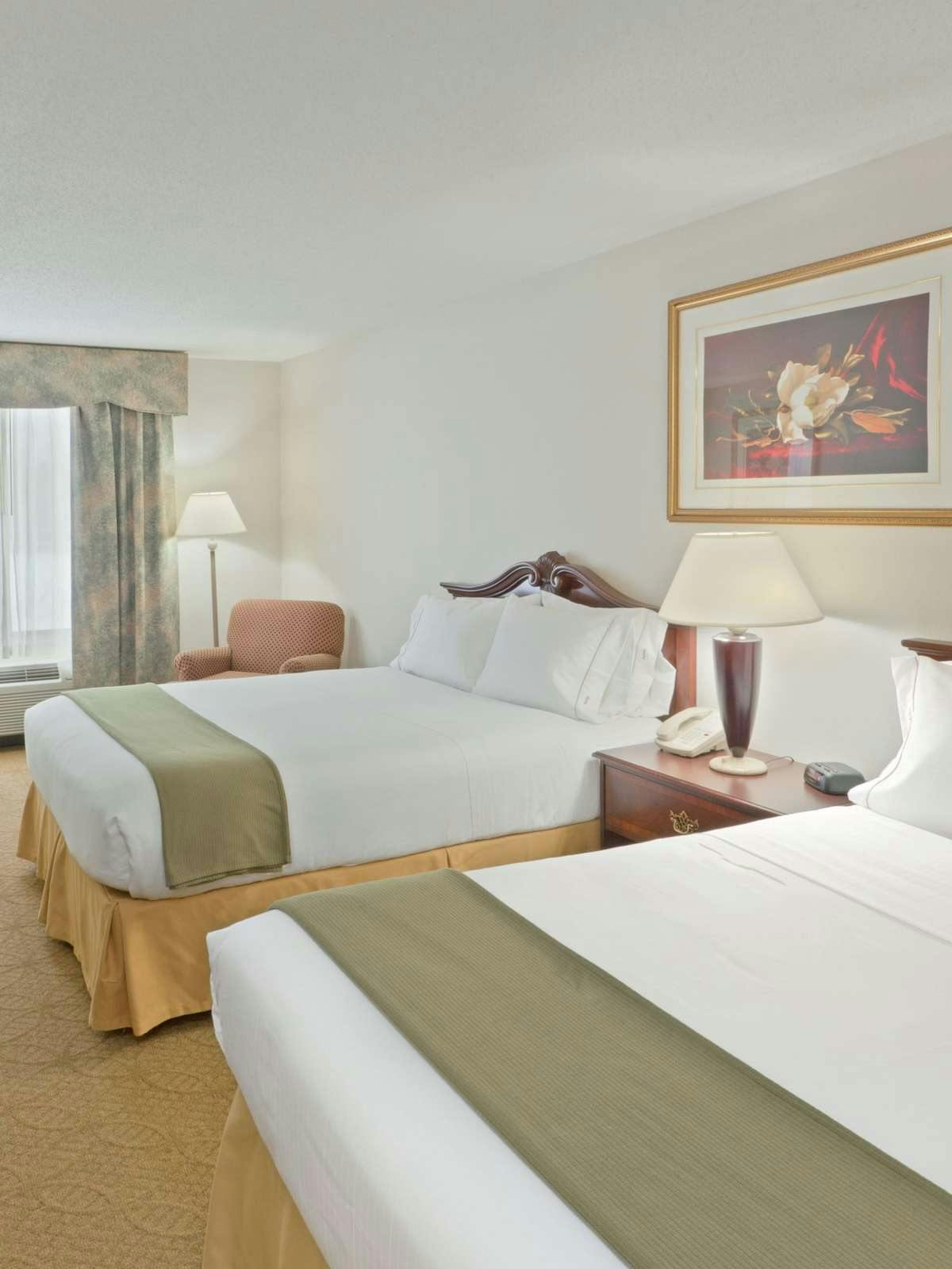 Hotel Holiday Inn Express Newton Falls photo 1