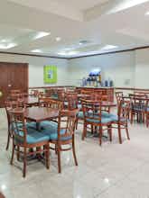 Hotel Holiday Inn Express Newton Falls photo 4