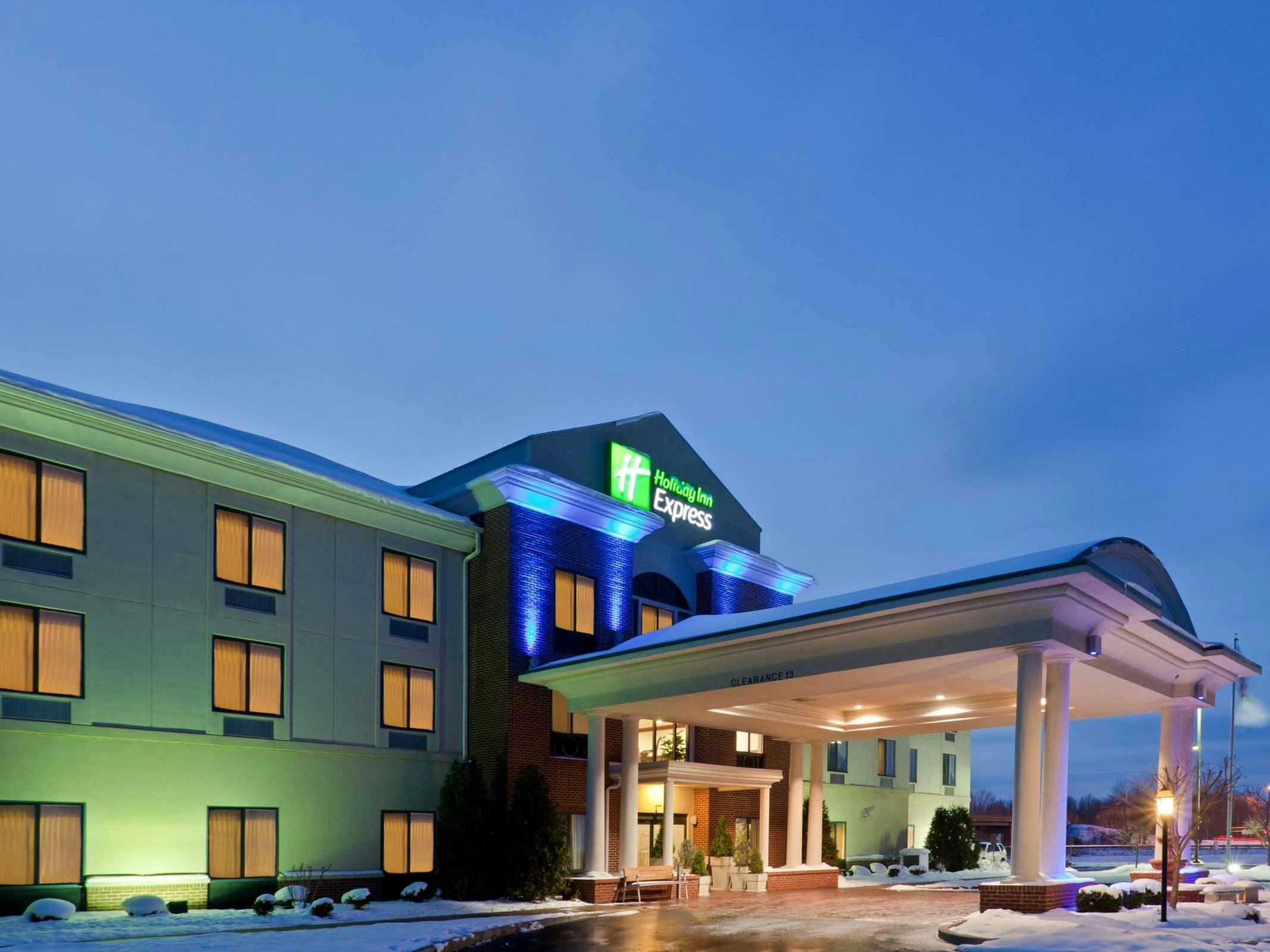 Holiday Inn Express Newton Falls