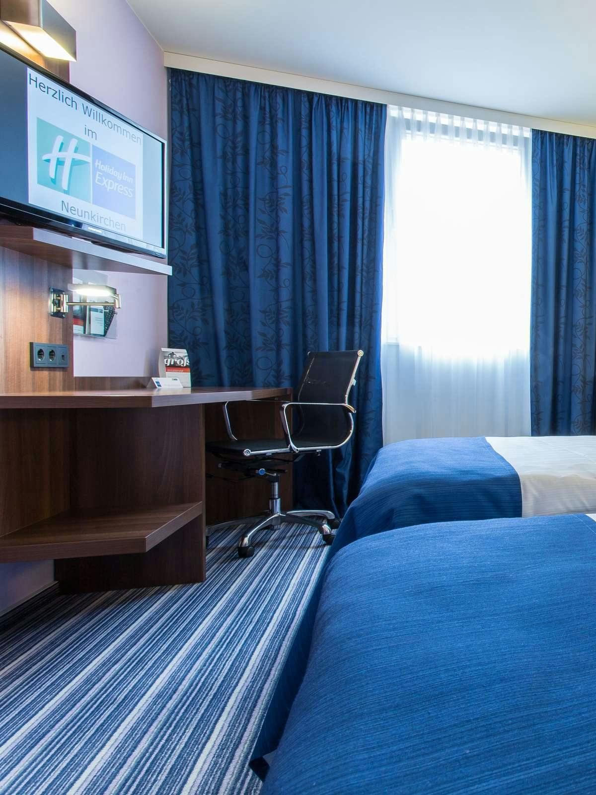 Hotel Holiday Inn Express Neunkirchen photo 2