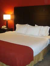 Hotel Holiday Inn Express New Albany photo 1