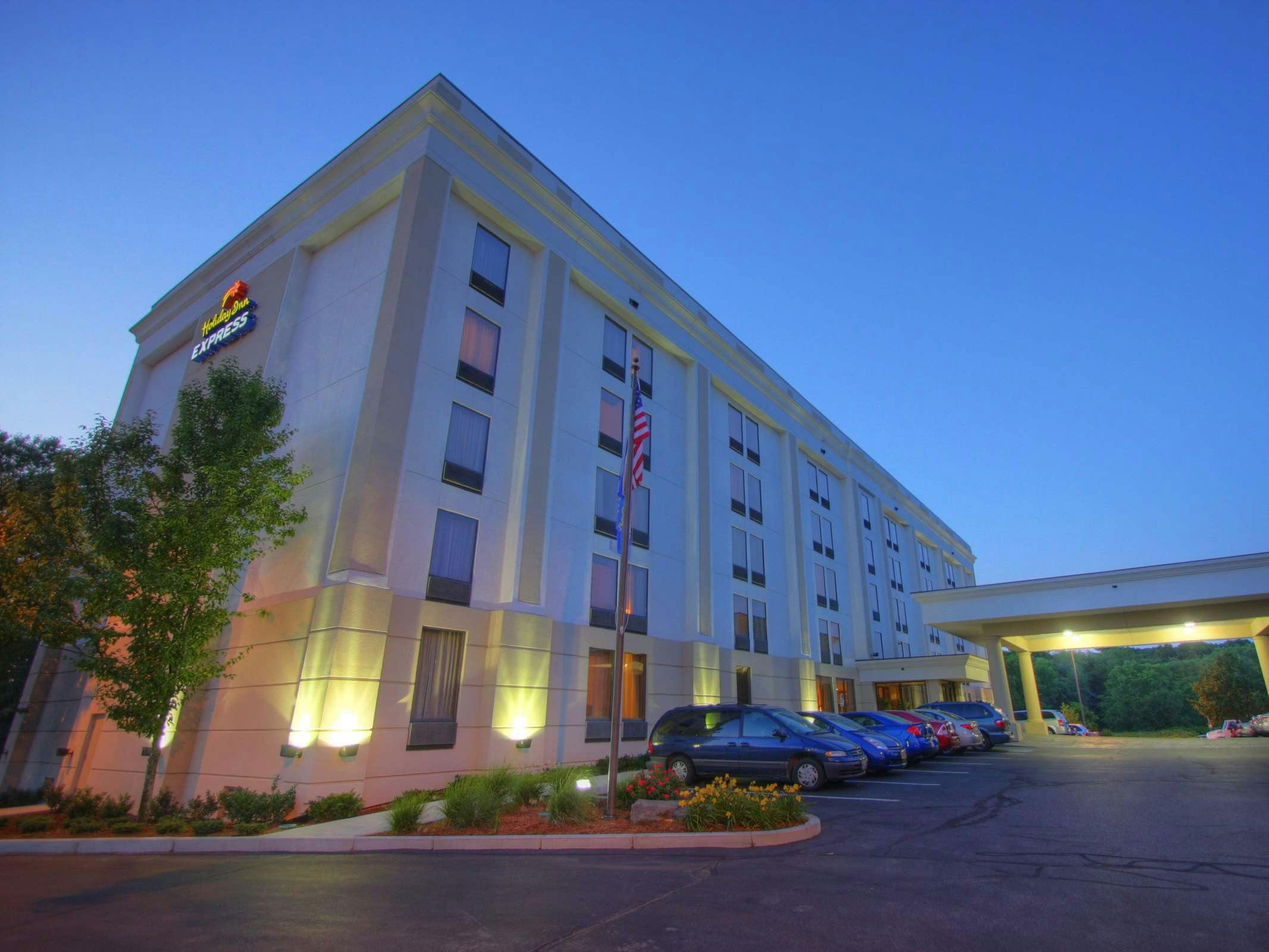 Holiday Inn Express North Lawrence