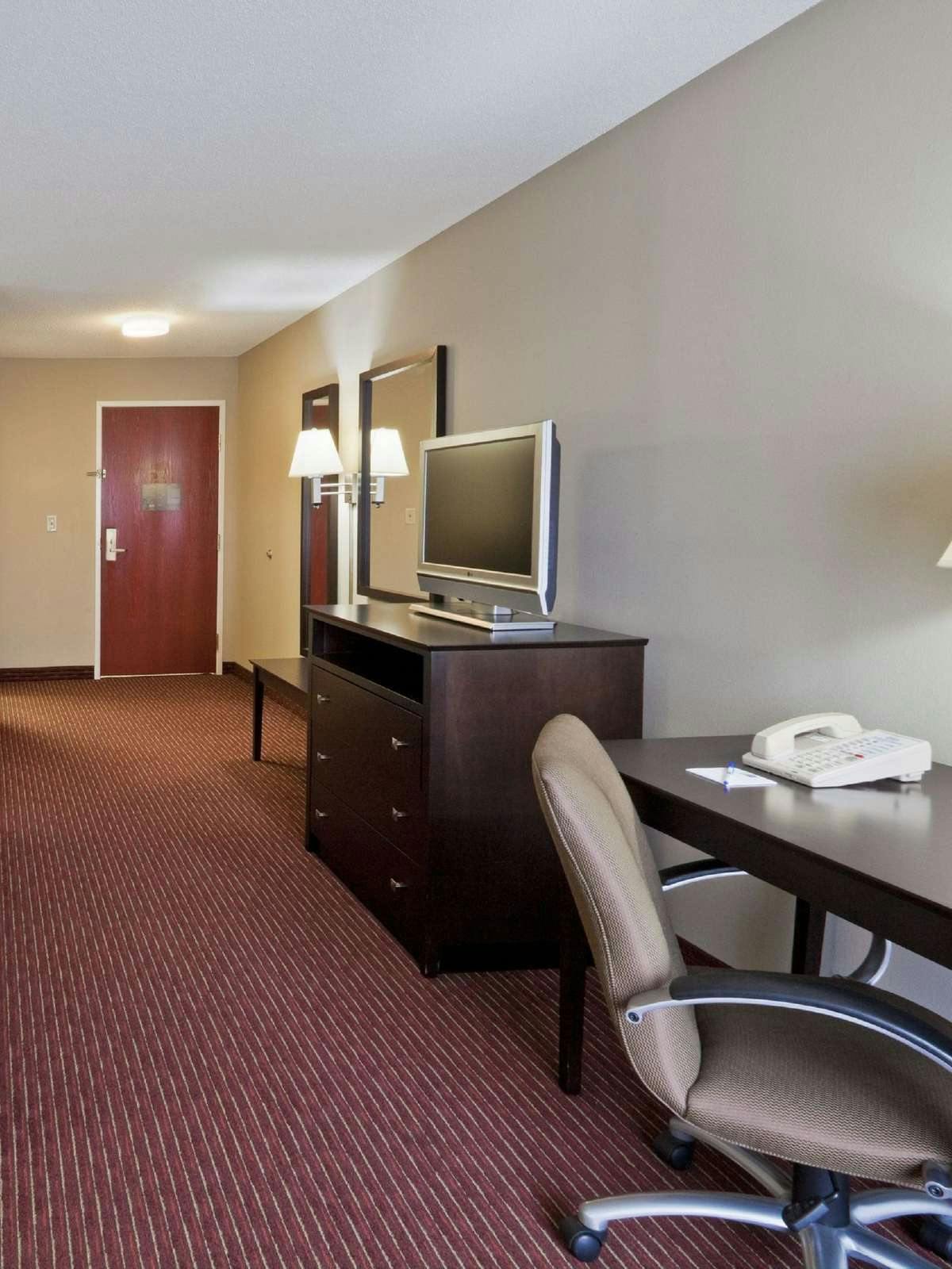 Hotel Holiday Inn Express New Haven photo 2