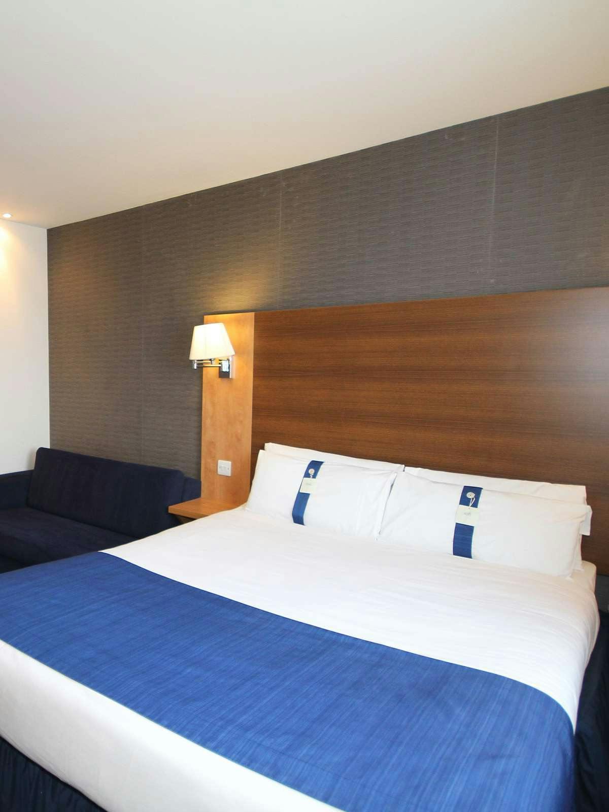 Hotel Holiday Inn Express Nuneaton photo 1