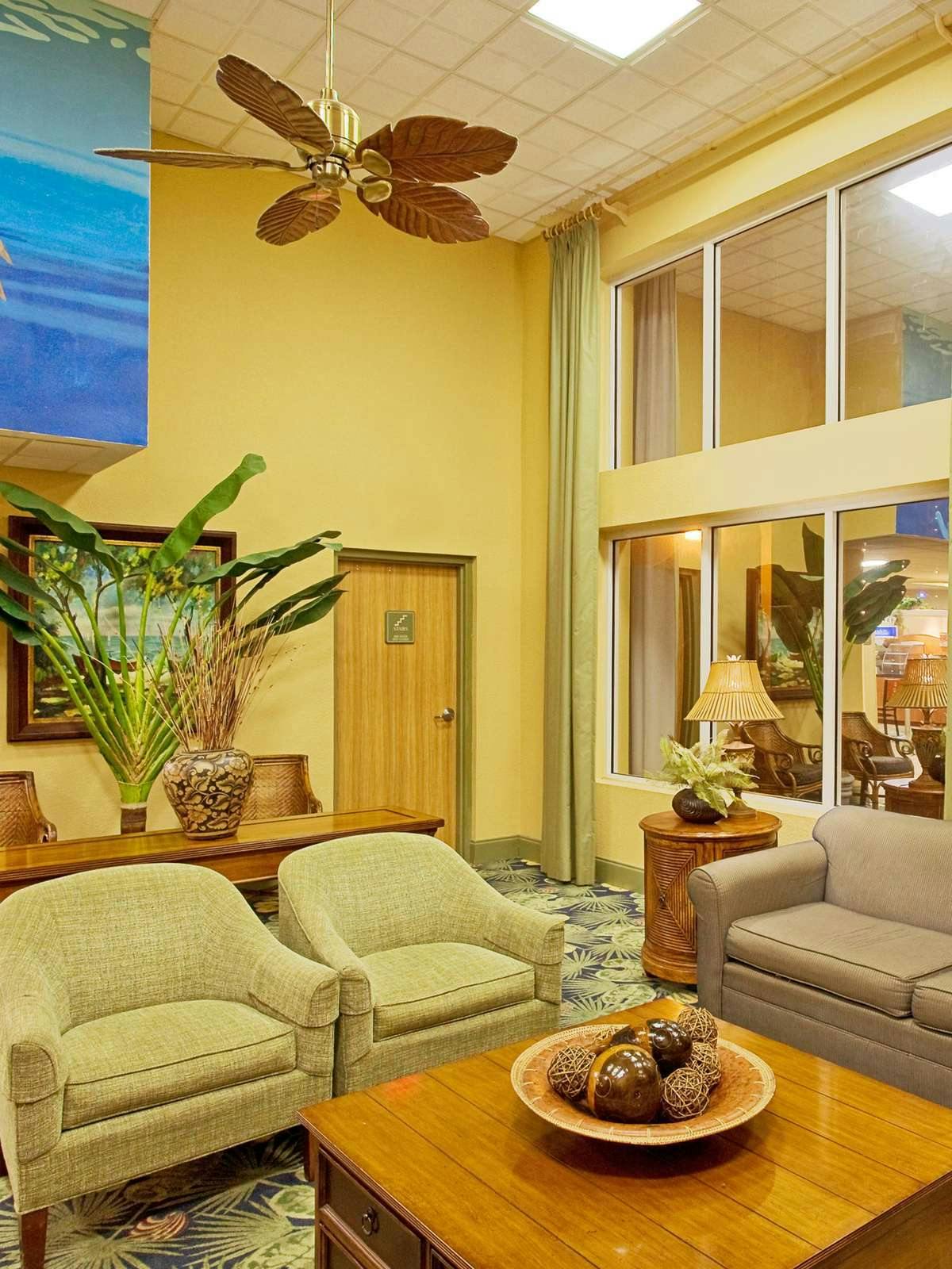 Hotel Holiday Inn Express Orange Beach photo 2