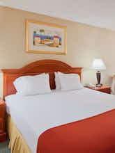 Hotel Holiday Inn Express Orange Beach photo 1