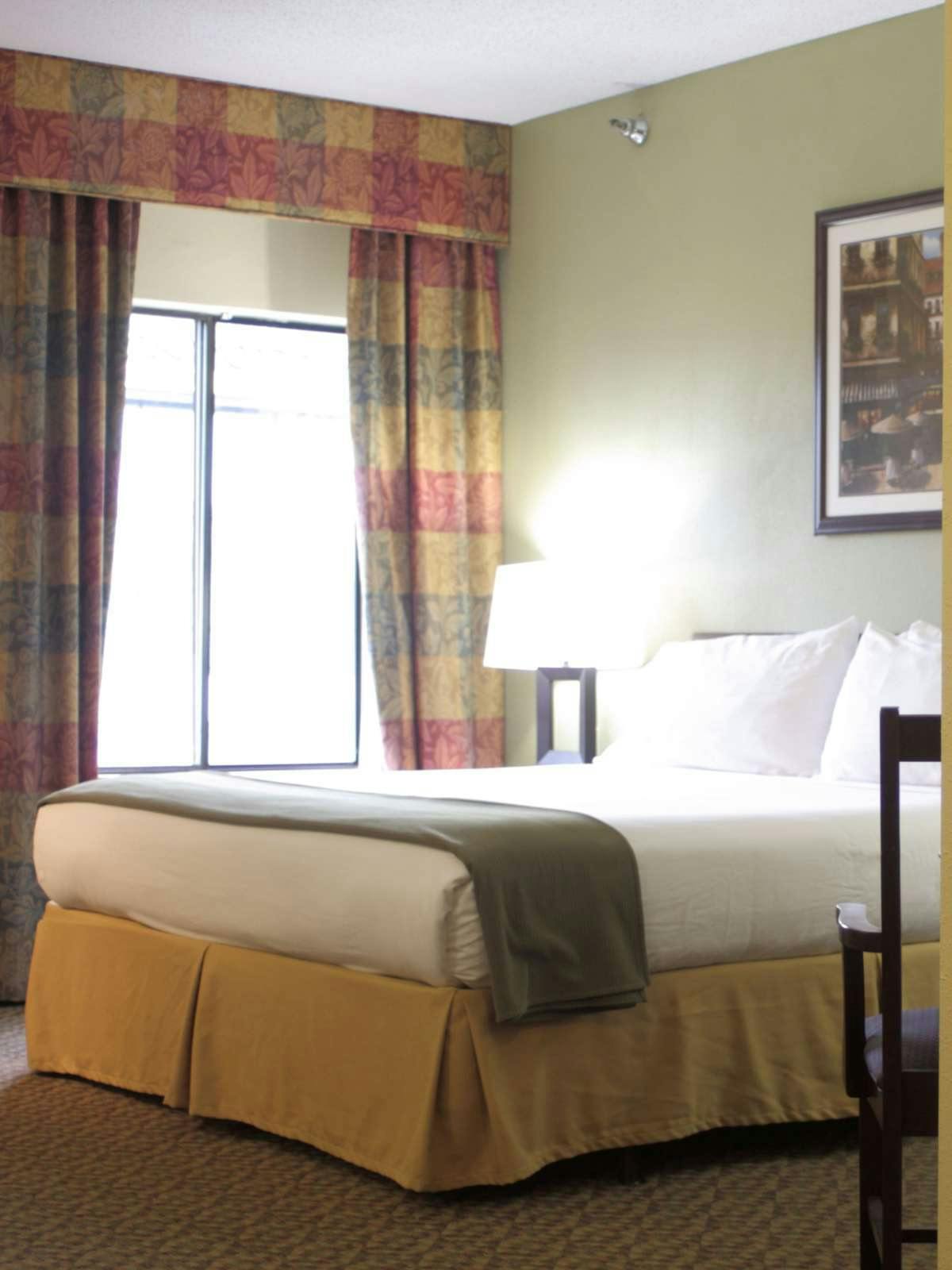 Holiday Inn Express Osage Beach Lake Of The Ozarks