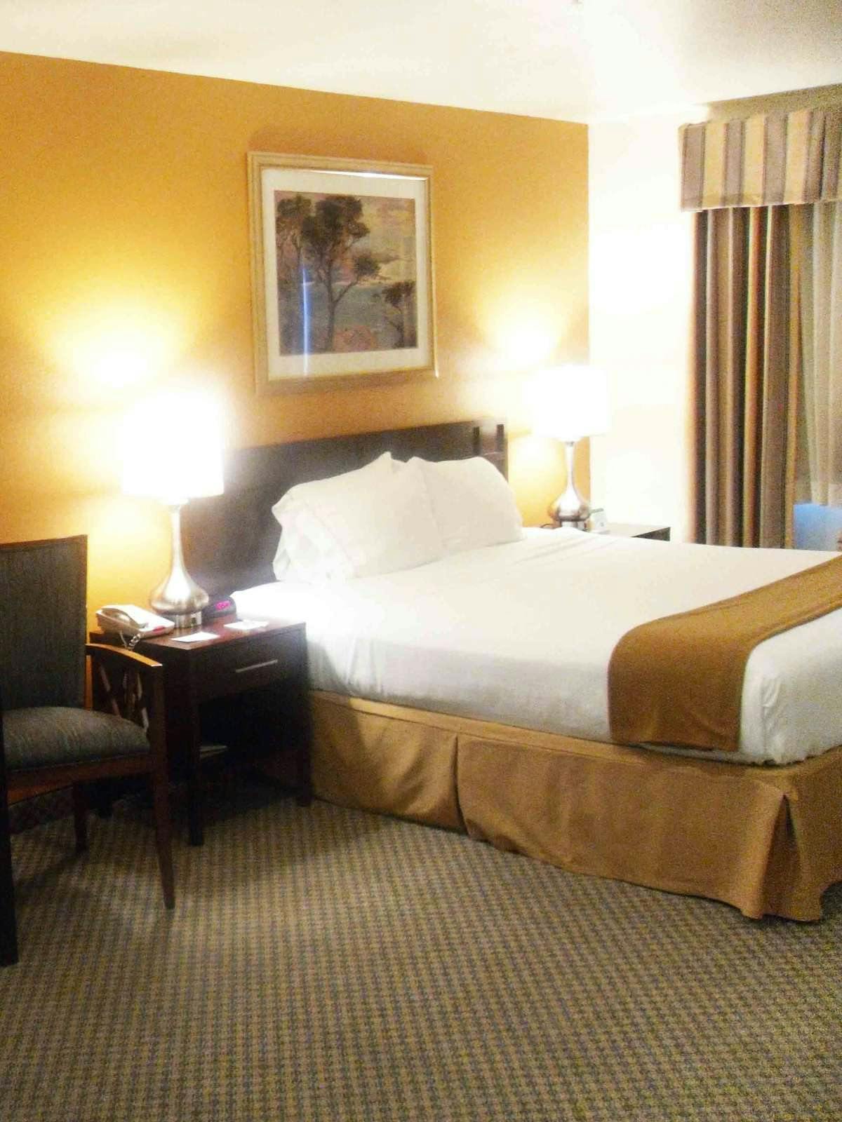 Hotel Holiday Inn Express Pendleton photo 1