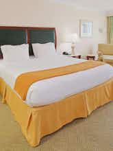 Hotel Holiday Inn Express Pensacola Beach photo 1