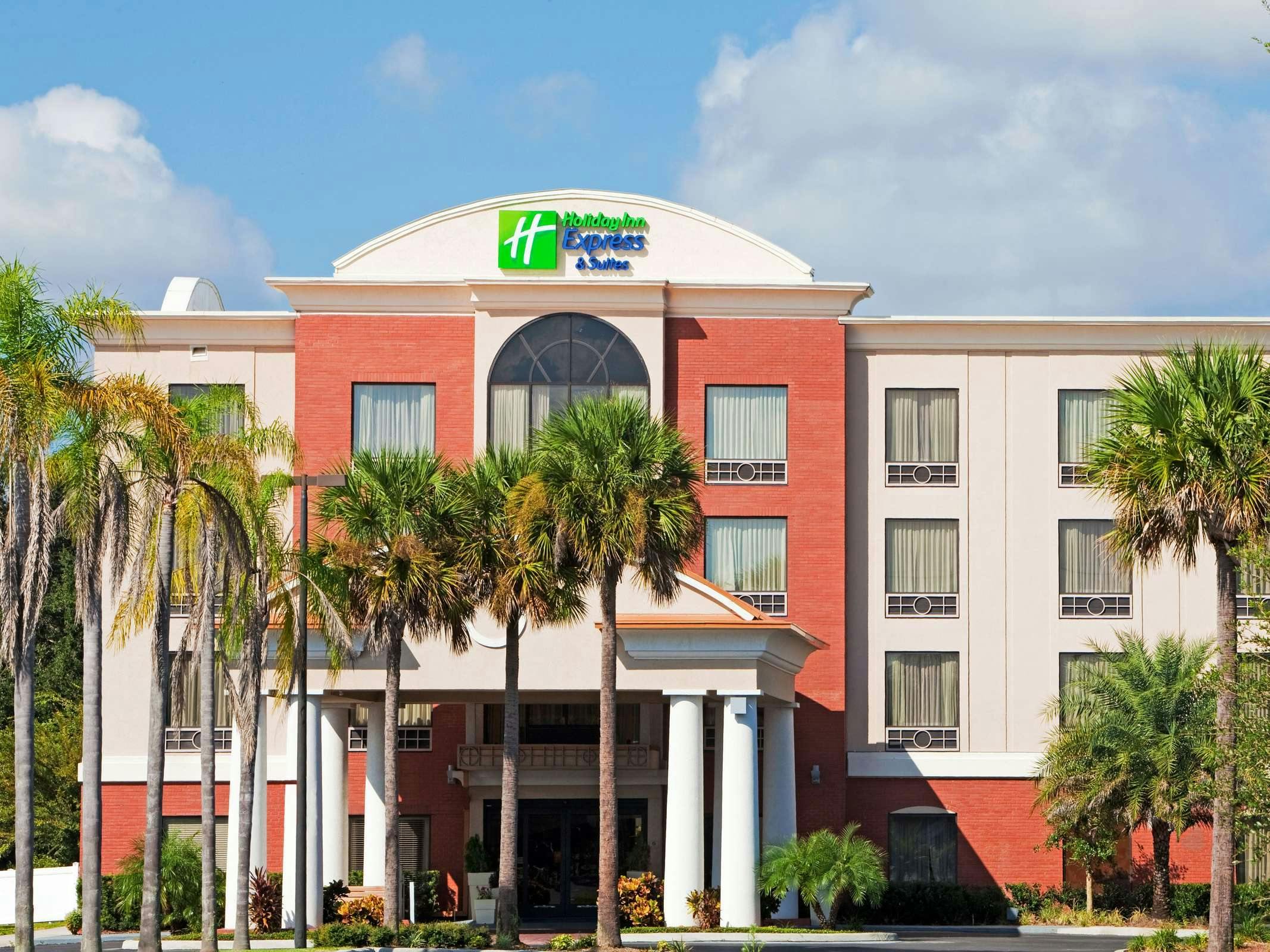 Holiday Inn Express Hotel & Suites Bartow