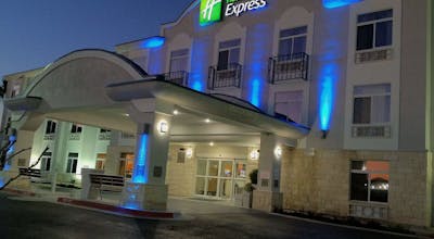 Holiday Inn Express Hotel & Suites Bastrop