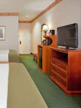 Hotel Holiday Inn Express Hotel & Suites Batesville photo 2