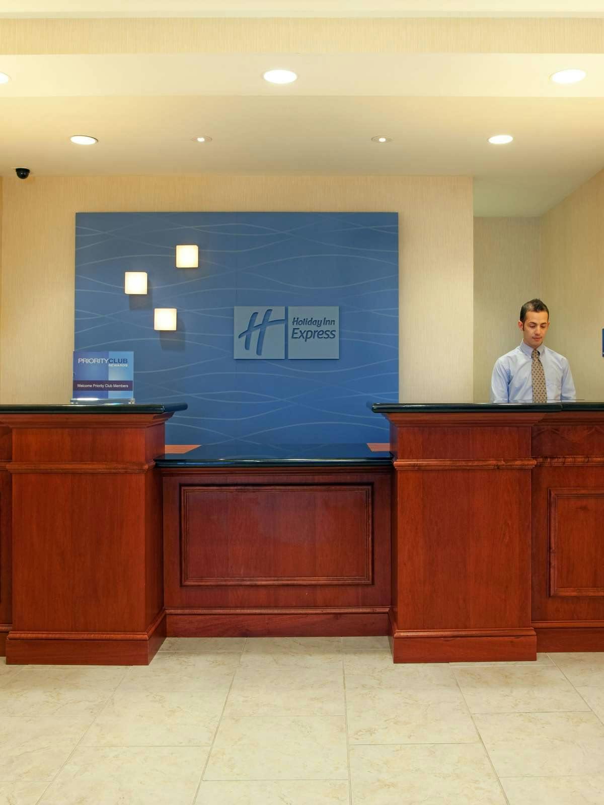 Hotel Holiday Inn Express Hotel & Suites Baton Rouge East photo 4