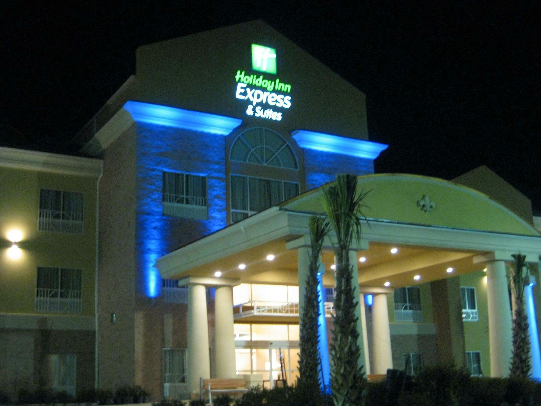 Holiday Inn Express Hotel & Suites Baton Rouge North