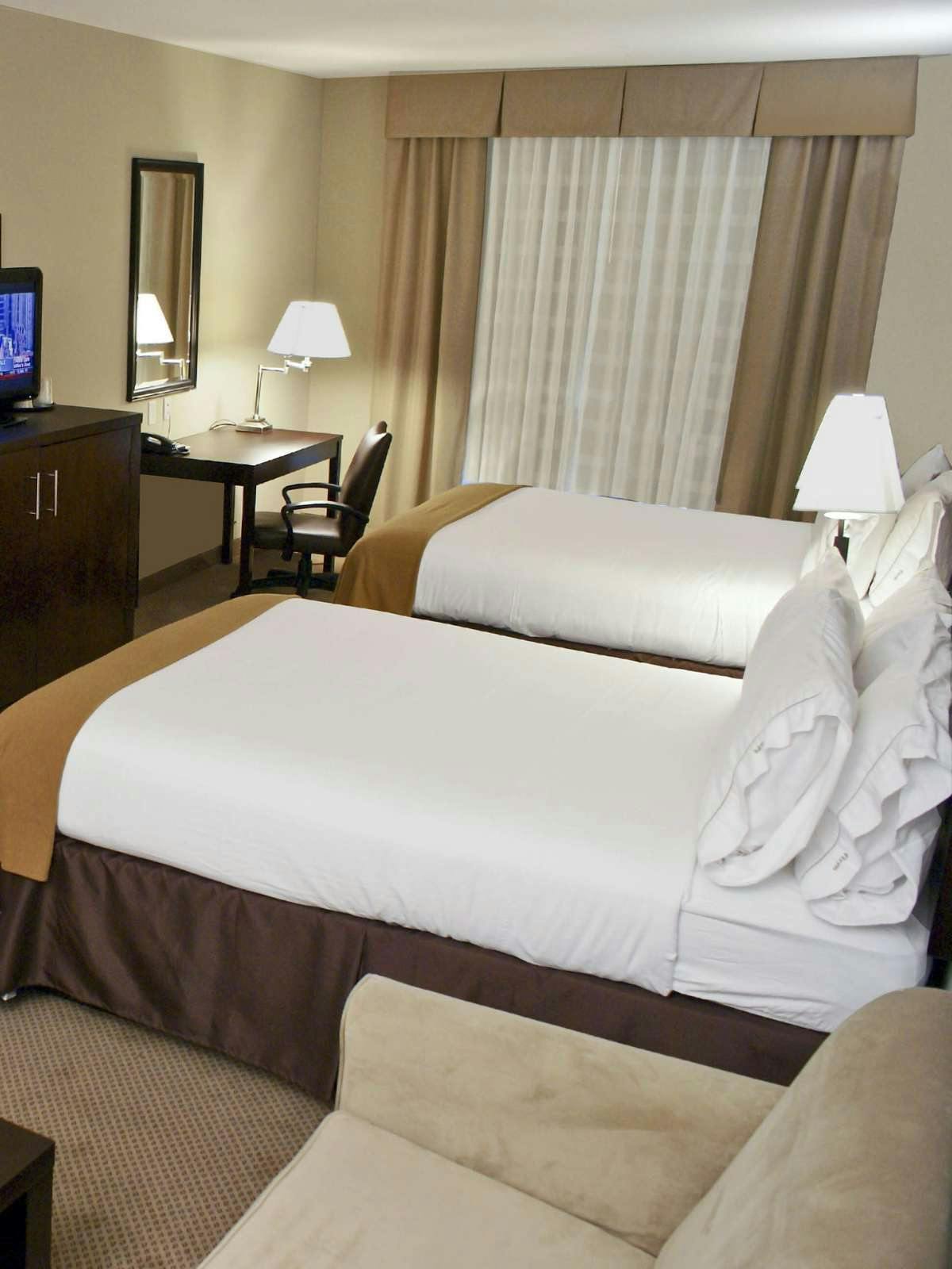 Hotel Holiday Inn Express Hotel & Suites Beaumont-Parkdale photo 1