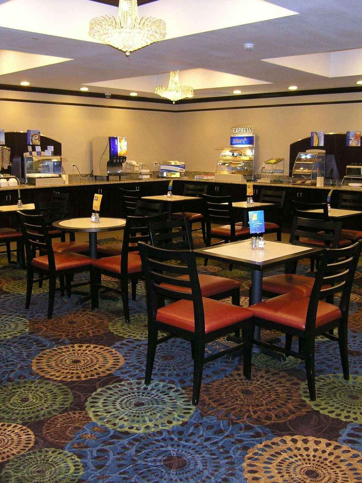 Hotel Holiday Inn Express Hotel & Suites Belle Vernon photo 5