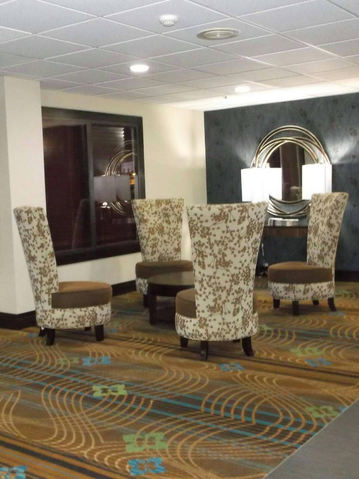 Hotel Holiday Inn Express Hotel & Suites Bentonville photo 2