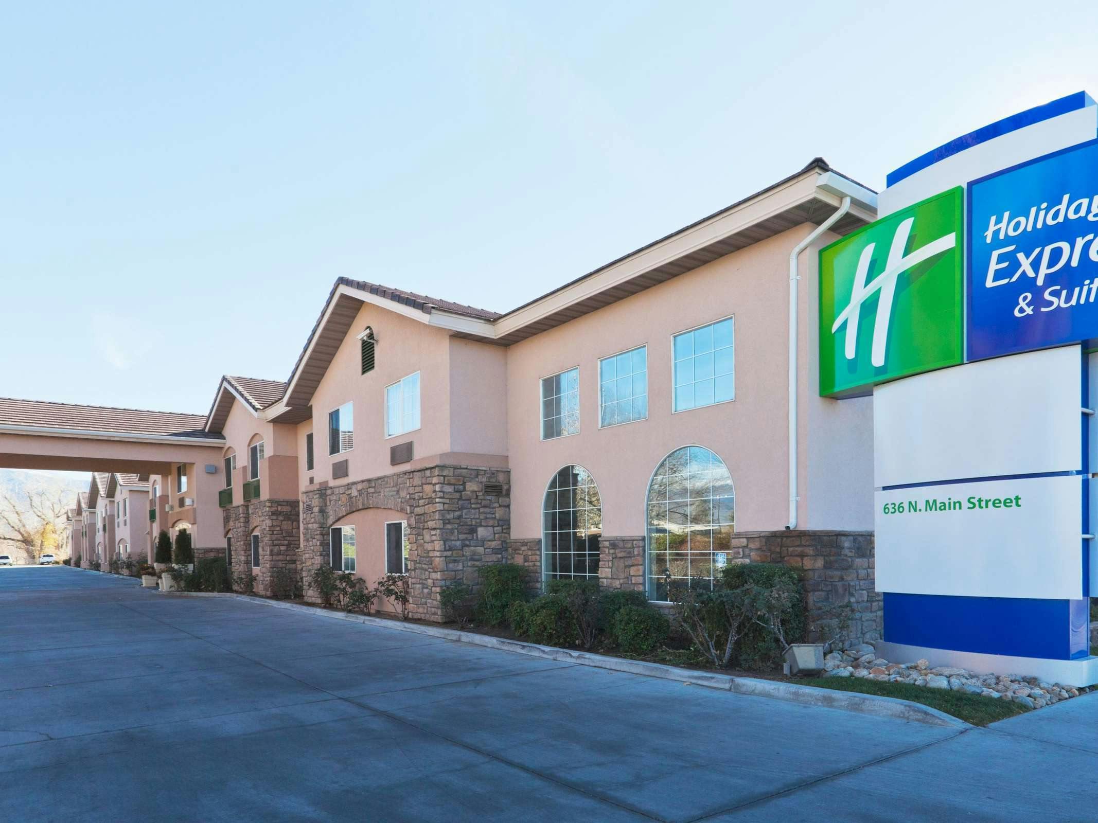 Holiday Inn Express Hotel & Suites Bishop