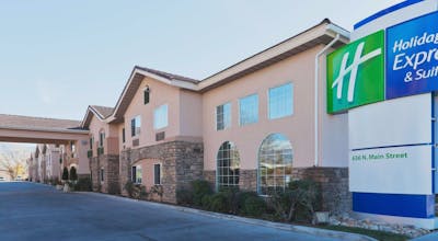 Holiday Inn Express Hotel & Suites Bishop