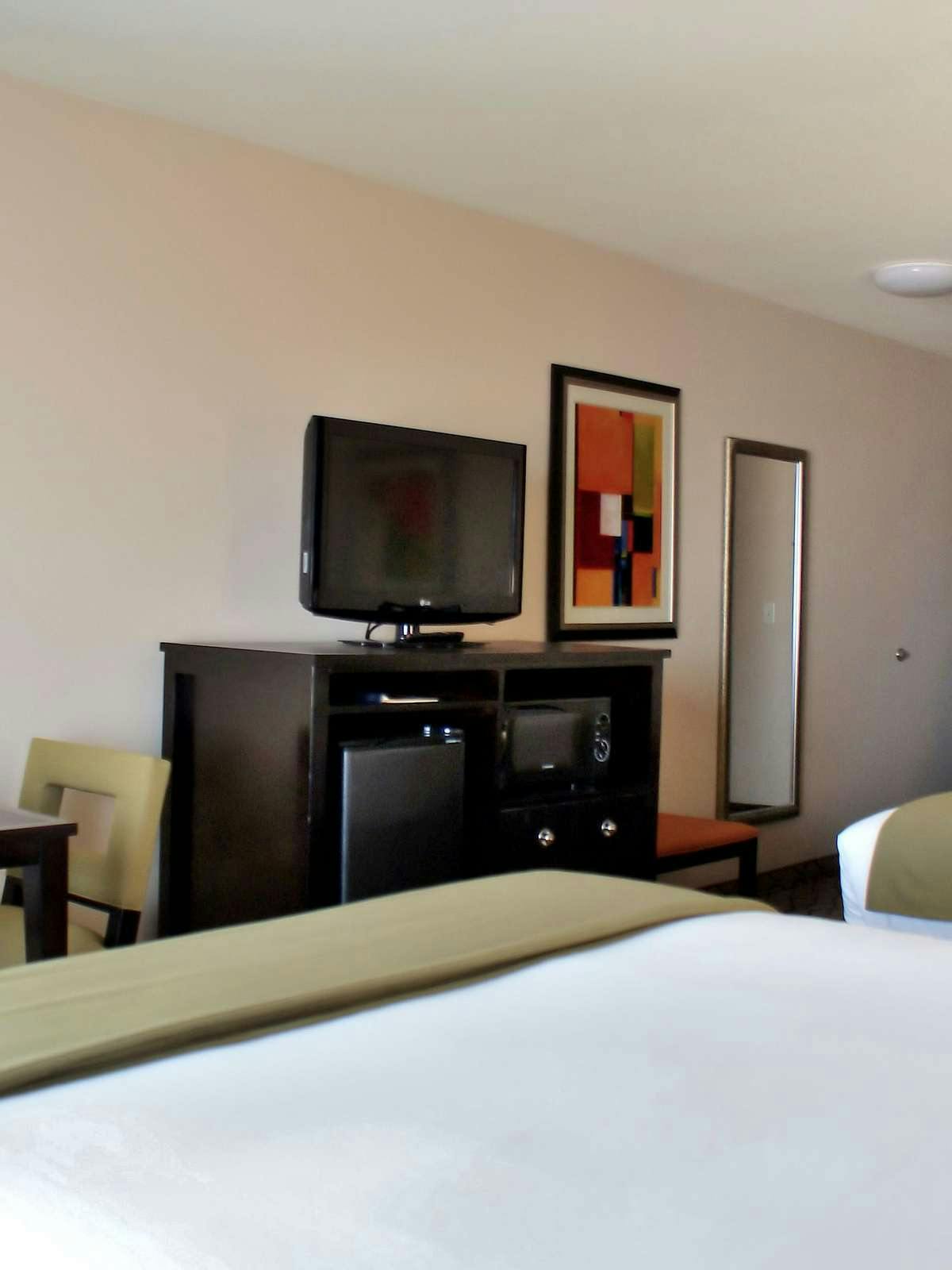 Hotel Holiday Inn Express & Suites Tulsa South Bixby photo 2