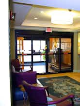 Hotel Holiday Inn Express Hotel & Suites Bluffton photo 4