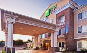 Holiday Inn Express Hotel & Suites Bethany
