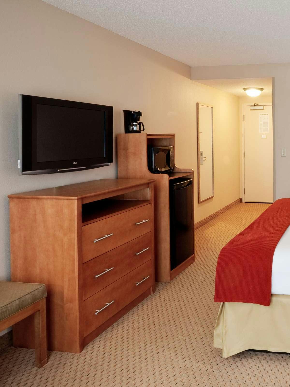 Hotel Holiday Inn Express Hotel & Suites Bethlehem photo 2