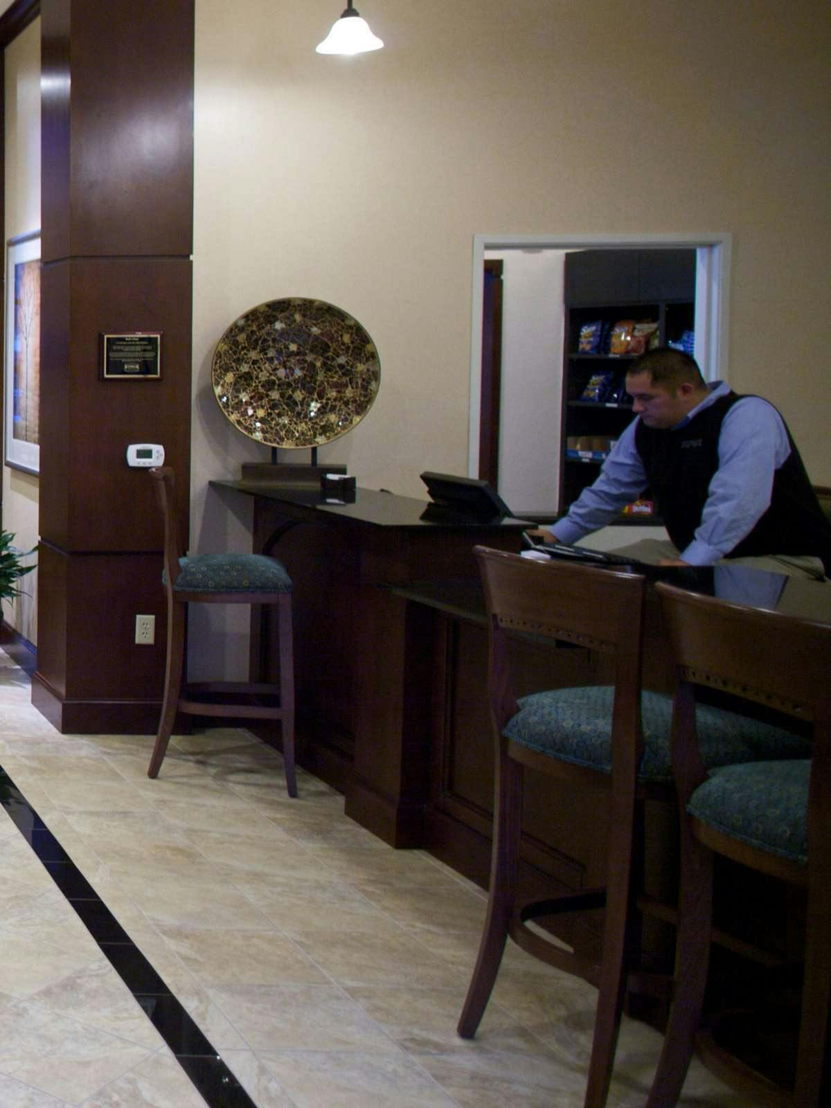 Hotel Staybridge Suites San Antonio SeaWorld photo 4