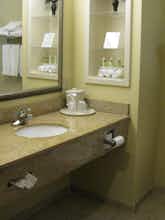 Hotel Holiday Inn Express Hotel & Suites Biloxi Ocean Springs photo 3