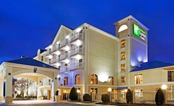 Holiday Inn Express Hotel & Suites Biltmore