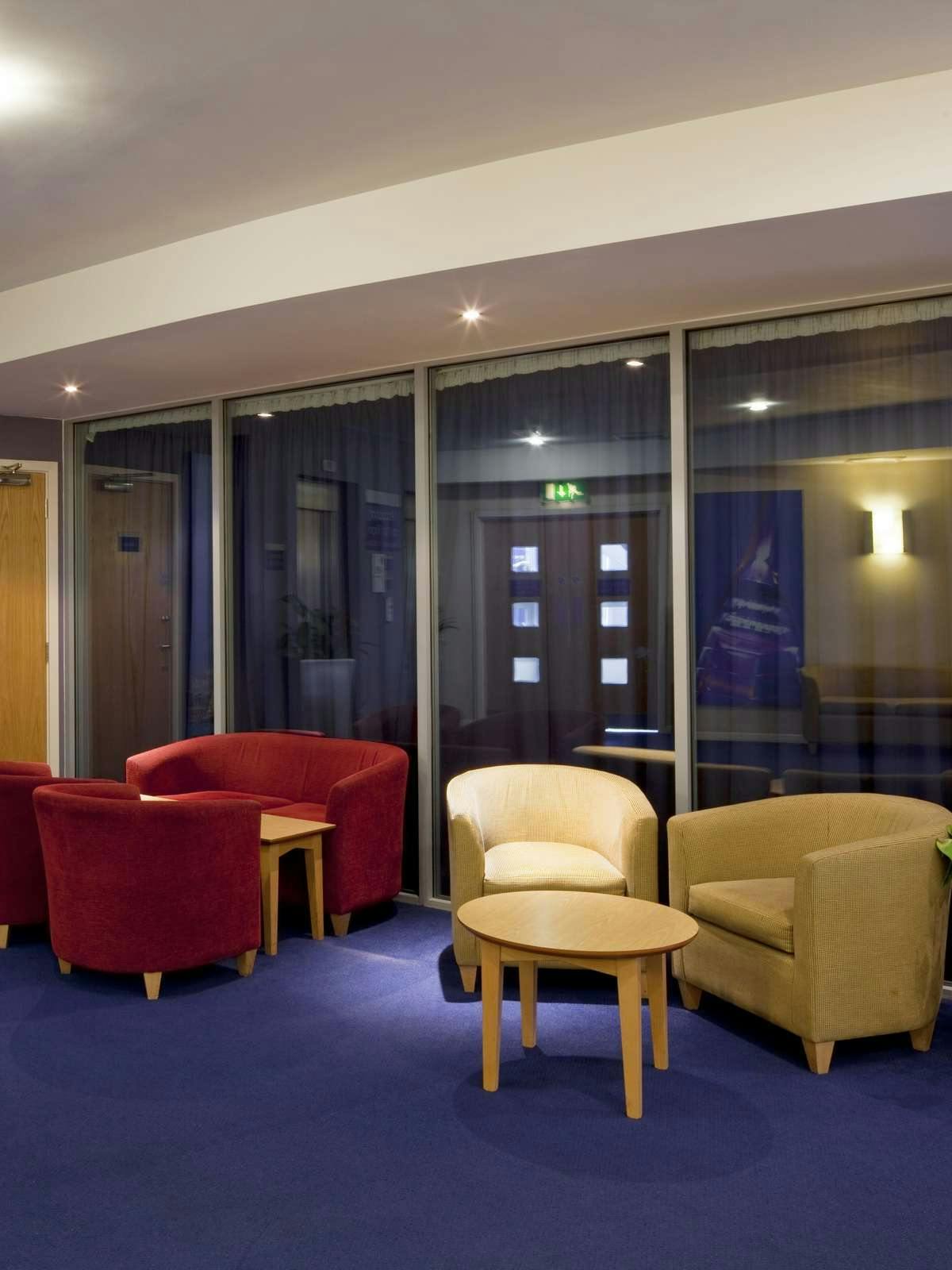 Hotel Holiday Inn Express Portsmouth - Gunwharf Quays photo 2