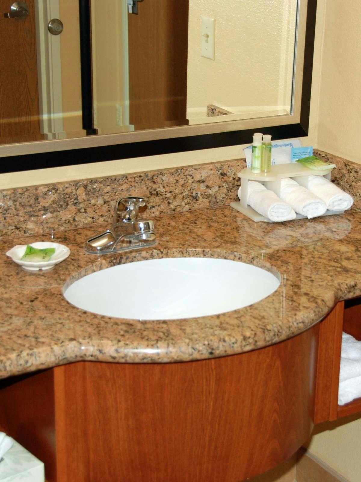 Hotel Holiday Inn Express Prescott photo 3