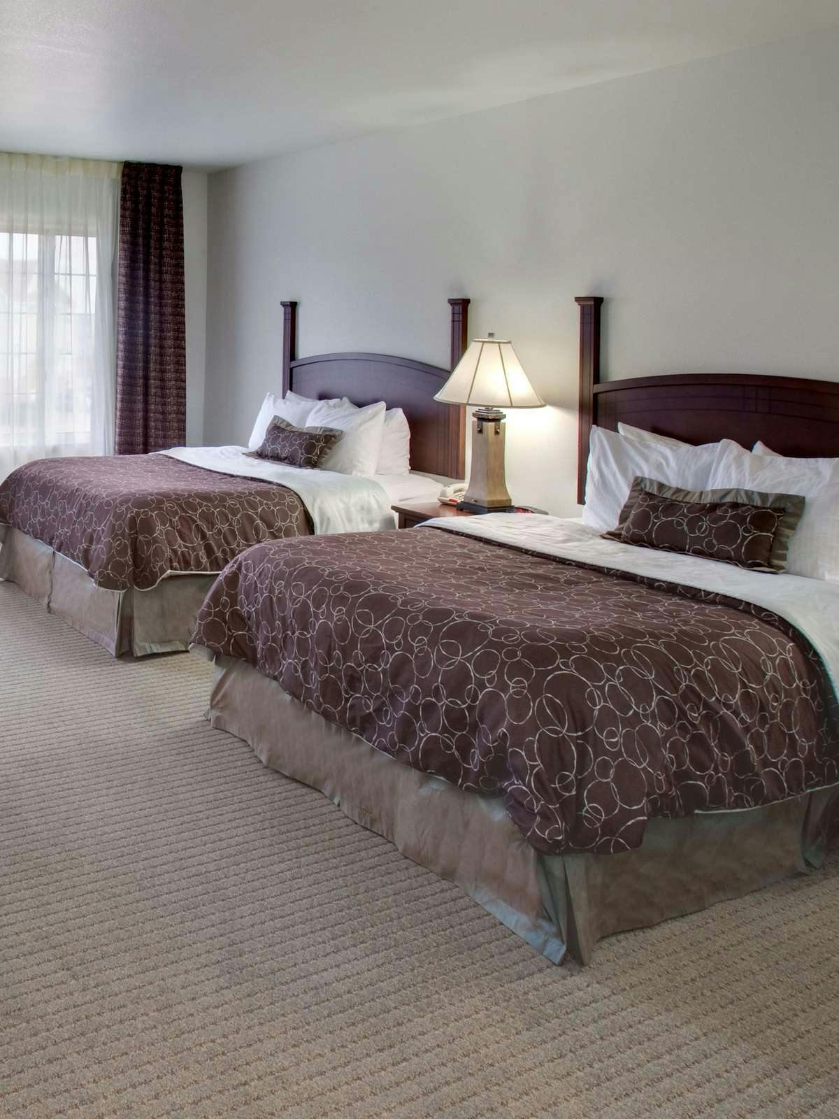 Hotel Staybridge Suites Rockford photo 1