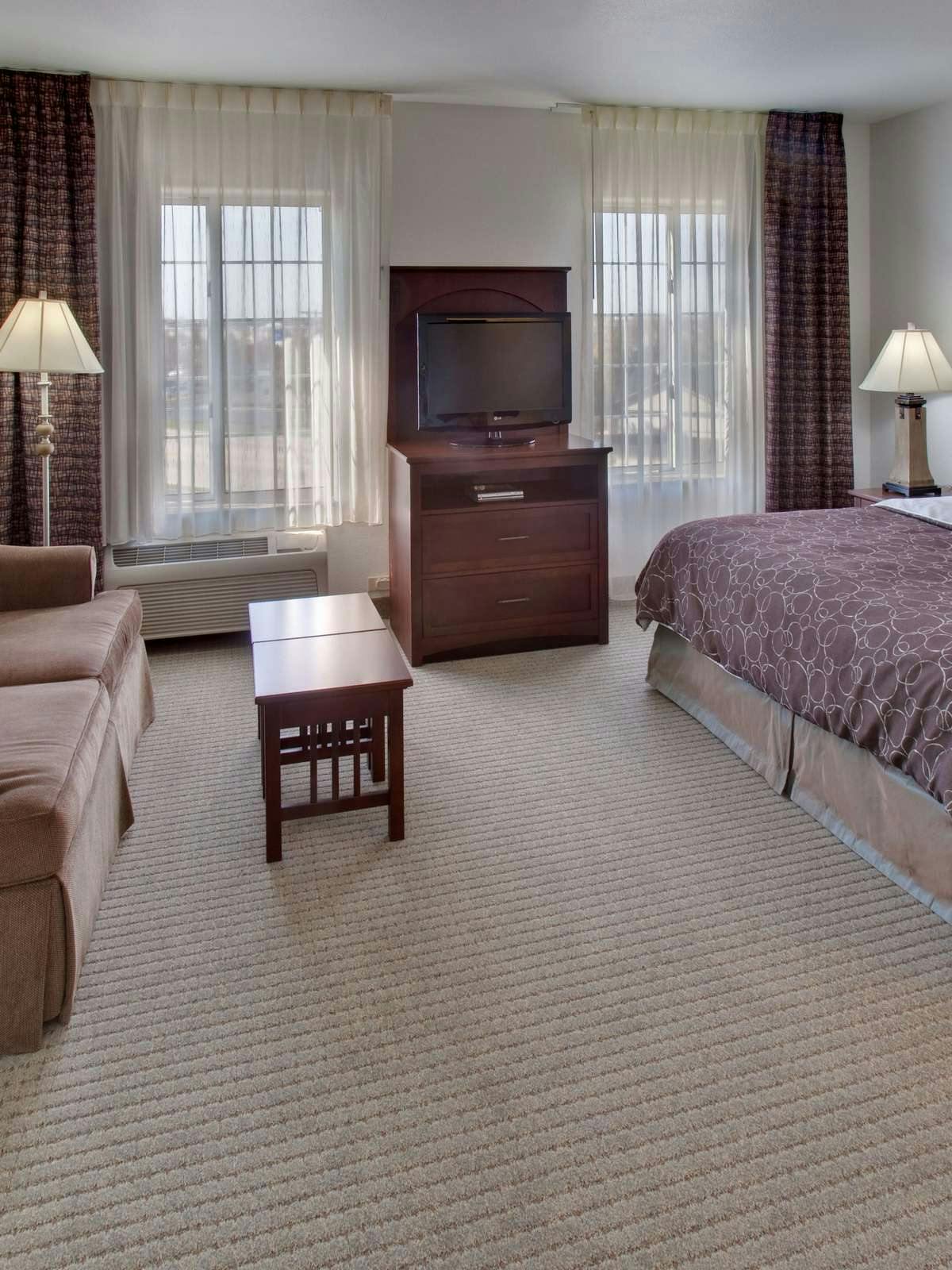 Hotel Staybridge Suites Rockford photo 2