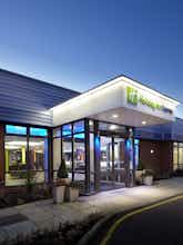 Hotel Holiday Inn Express Preston - South photo 1
