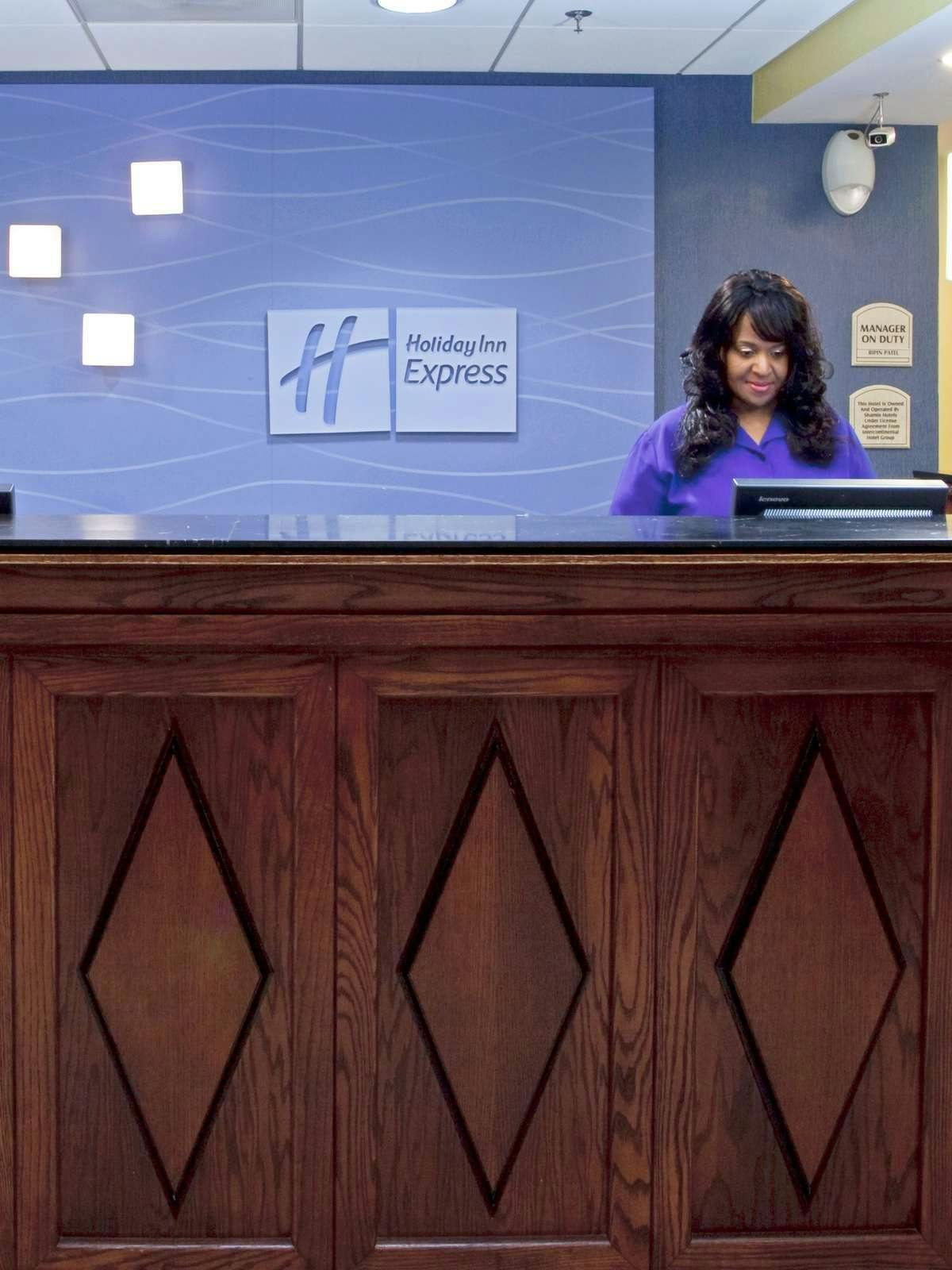 Hotel Holiday Inn Express Richmond Airport photo 4