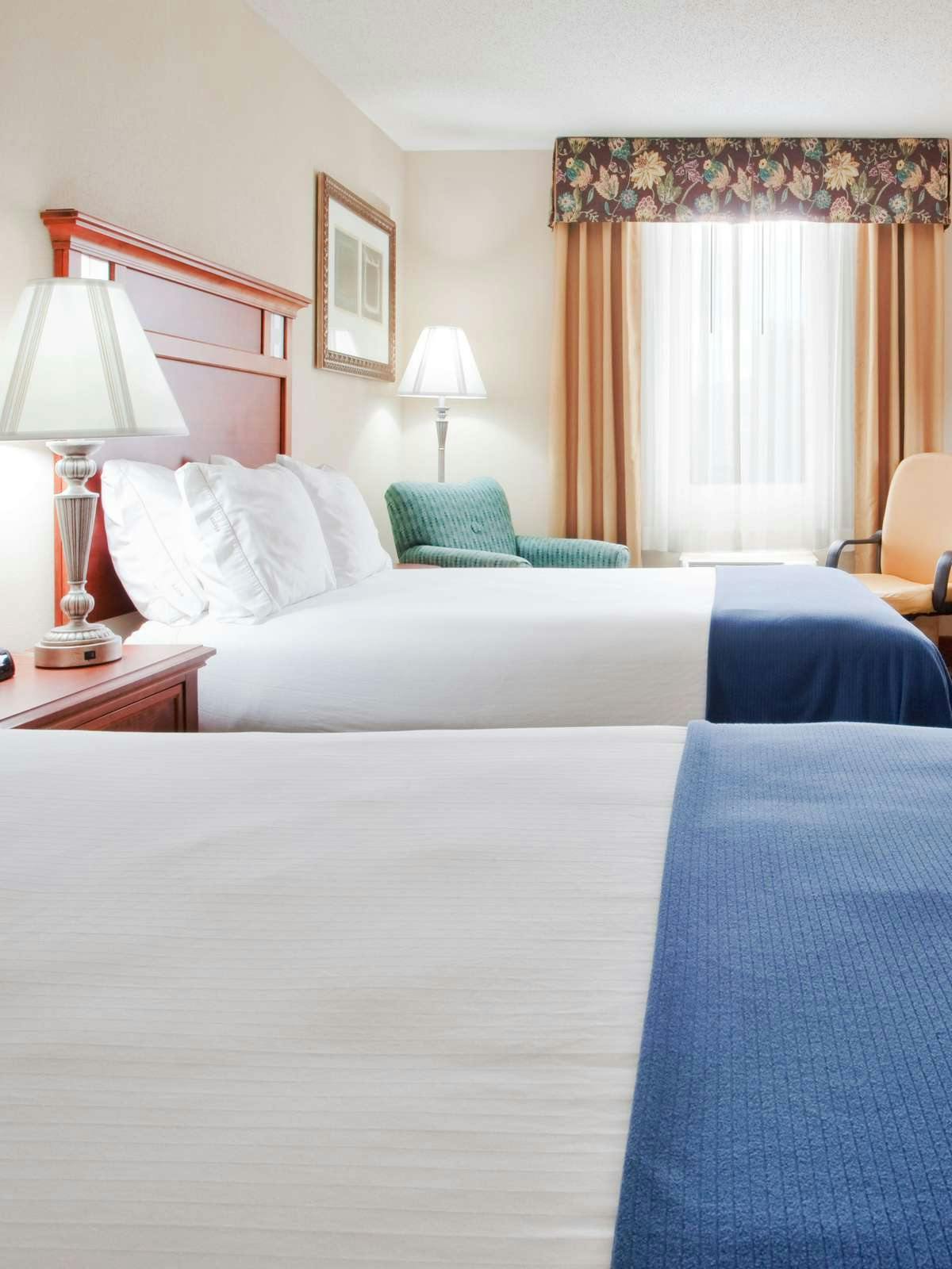 Hotel Holiday Inn Express RIchmond Downtown photo 1