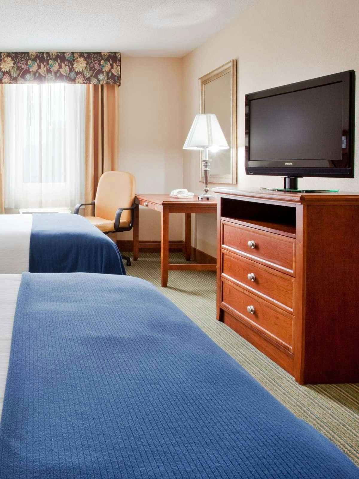 Hotel Holiday Inn Express RIchmond Downtown photo 2