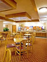 Hotel Holiday Inn Express San Antonio Airport photo 3