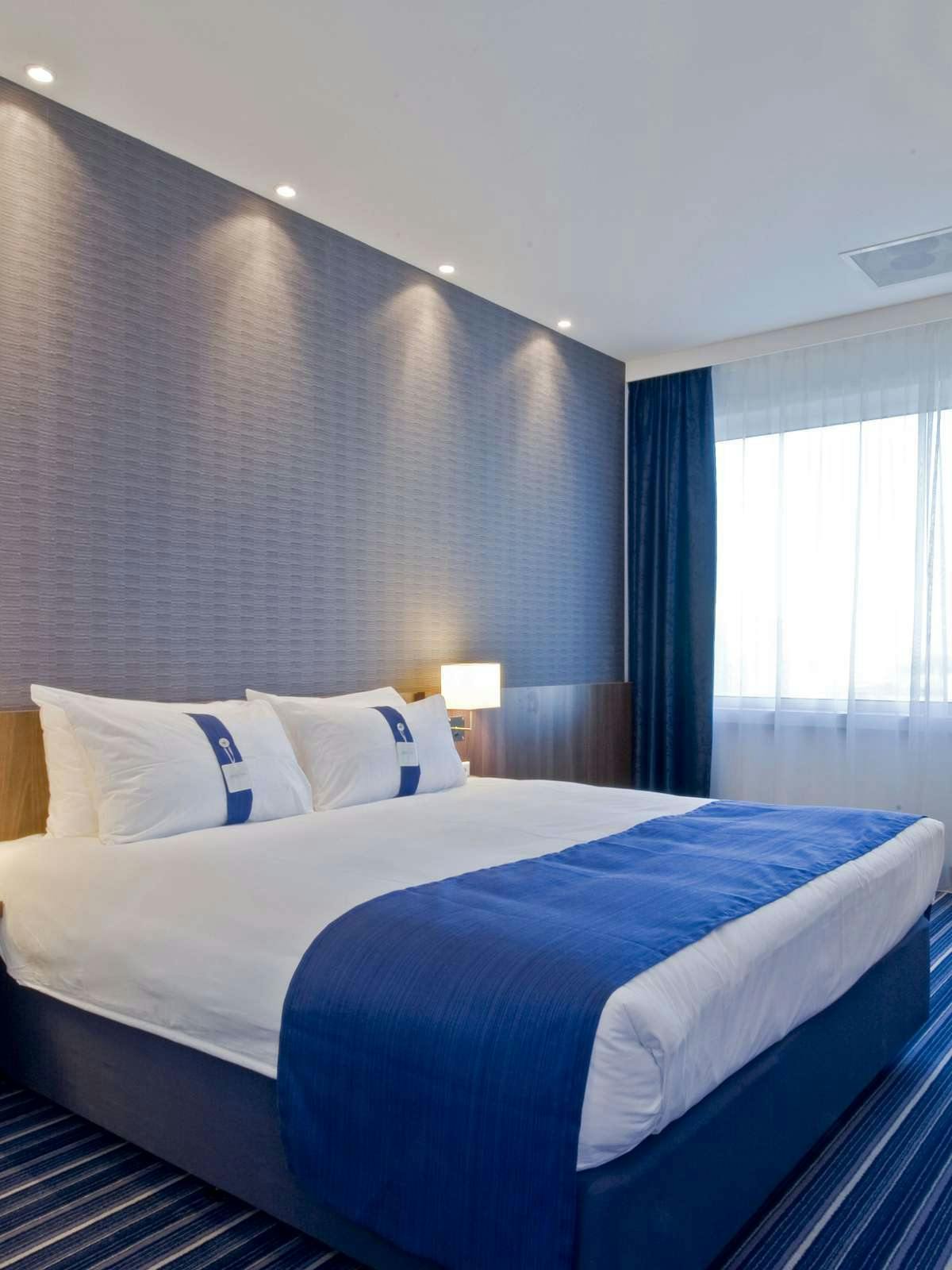 Hotel Holiday Inn Express Rotterdam Central Station photo 1