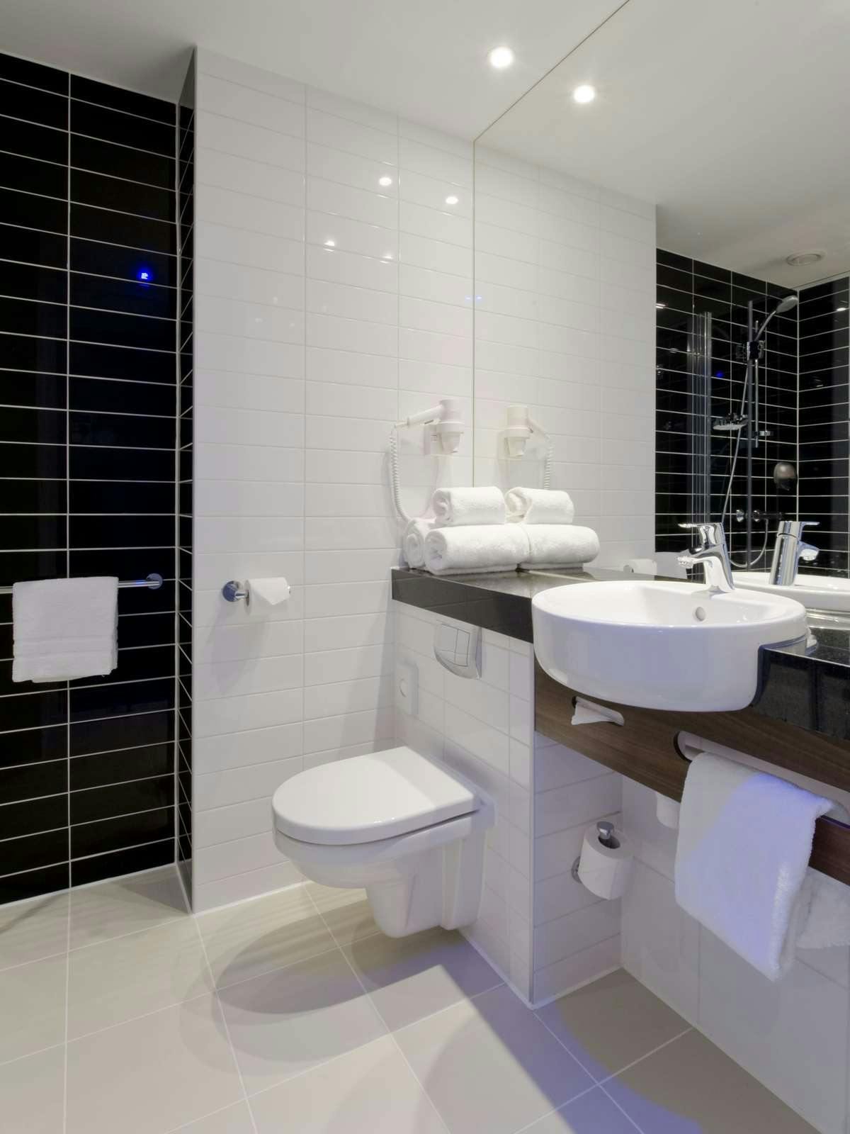 Hotel Holiday Inn Express Rotterdam Central Station photo 5