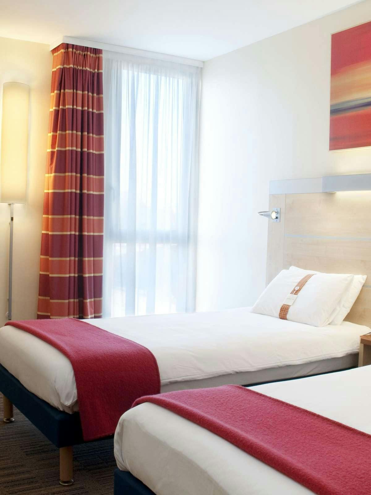 Hotel Holiday Inn Express Saint Nazaire photo 3